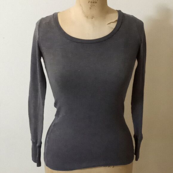Pink VS Gray thermal Xs long sleeve top - Picture 3 of 5